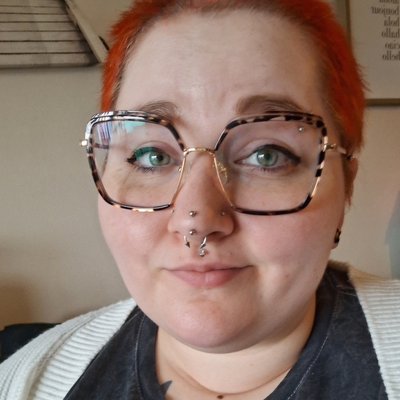 Meet your Posher, Riley - Picture 3 of 4